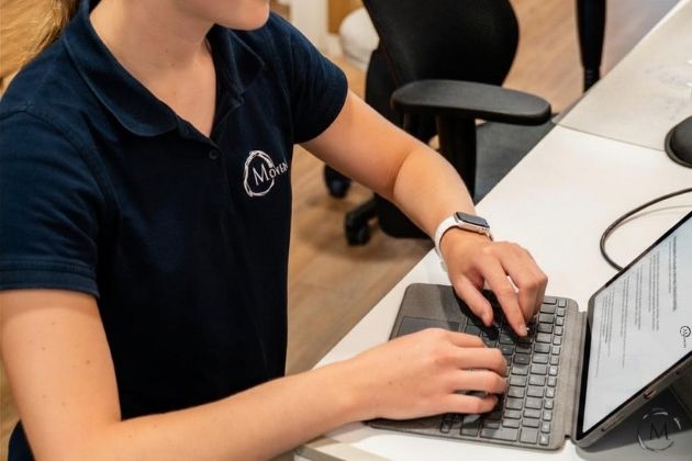 Digitale Dokumentation bei MOVENDUS Praxis für Physiotherapie, Osteopathie & HPPsychotherapie in Kaltenkirchen, Henstedt-Ulzburg und Hamburg-Winterhude